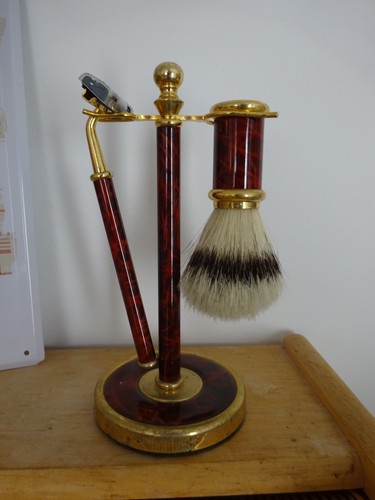 Sympathique ensemble barbier - ,